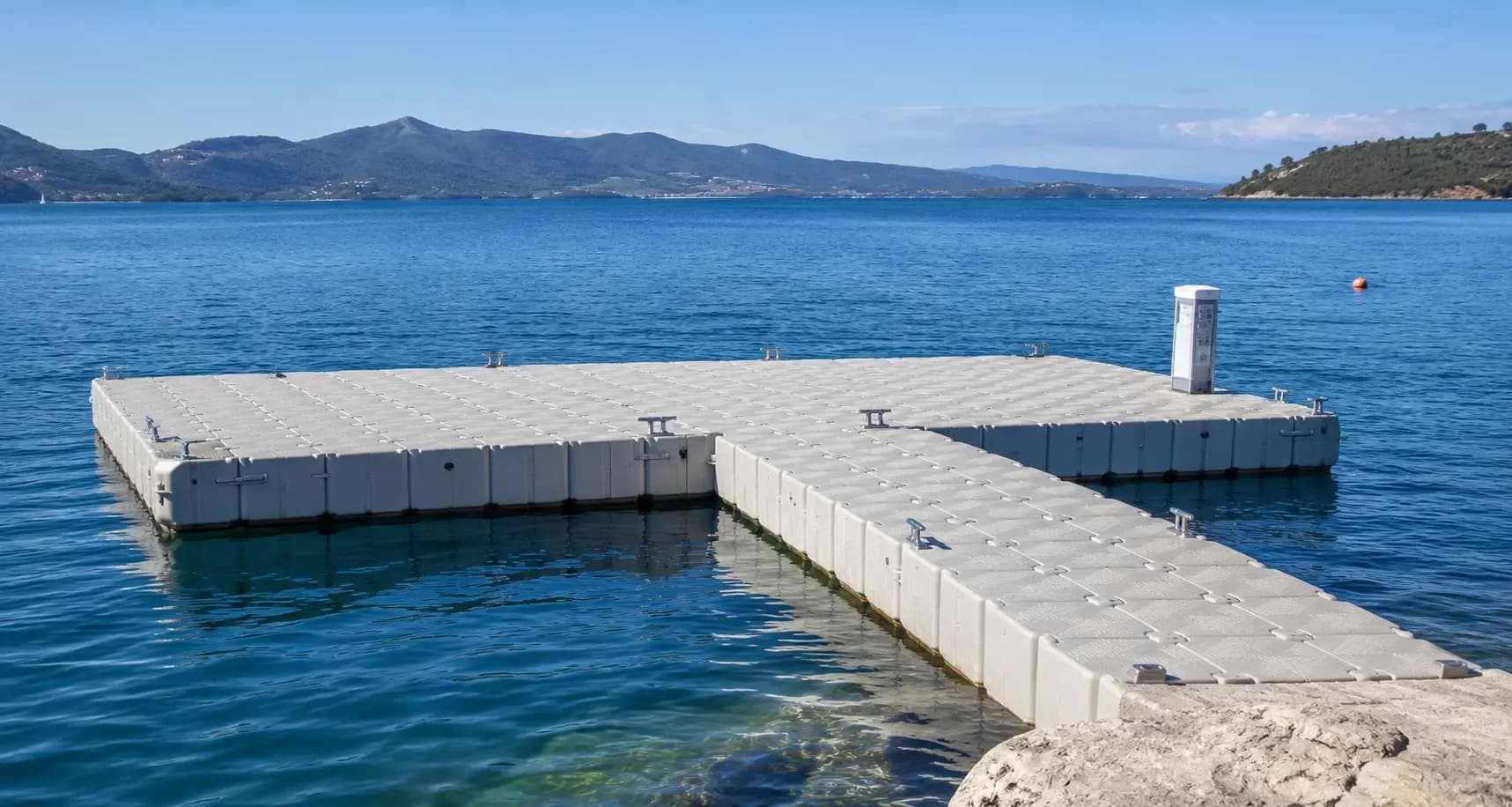 Plastični pontoni